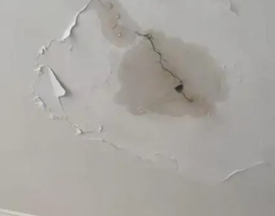灌南阳台漏水维修公司分享下屋面防水工程质量问题原因分析